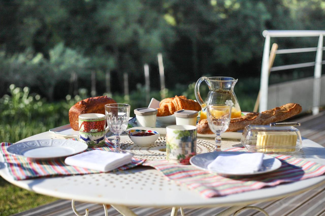 Bed and Breakfast Domaine Des Fougeres Guimaec Exterior foto